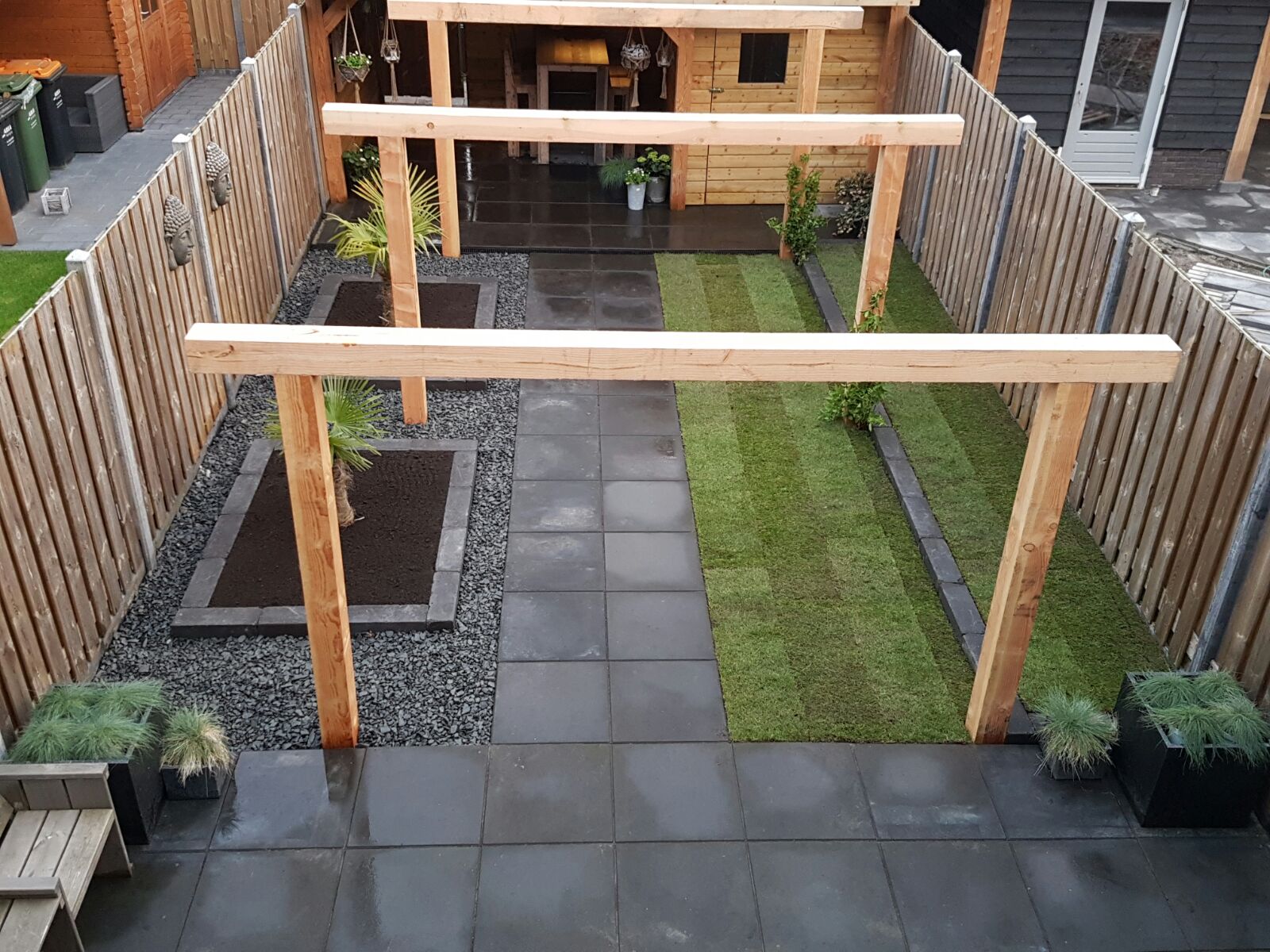 Als stratenmaker in de Wijk zorgen wij voor een goede ondergrond bij het bestraten van jouw tuin.